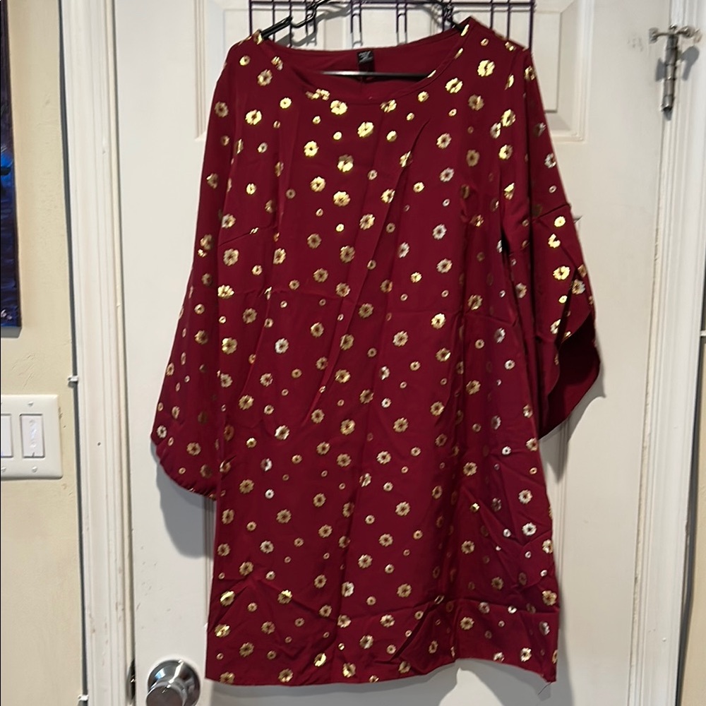 SHEIN Dress with Gold Floral Design